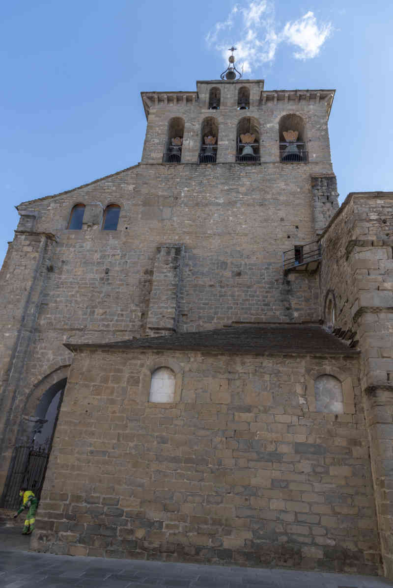 Huesca - Jaca 14 - catedral de San Pedro de Jaca.jpg